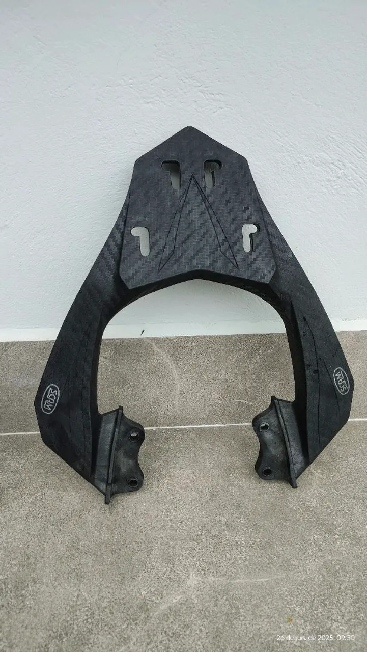 Suporte Traseiro de Fibra de Carbono para Moto