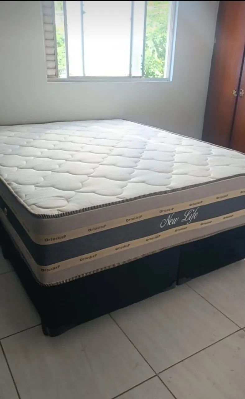 Cama queen size com colchão New Life