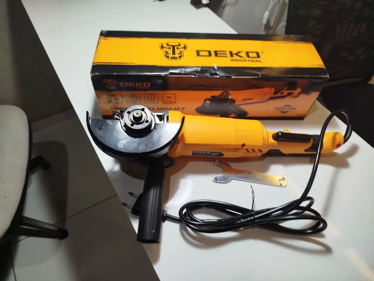Esmerilhadeira Angular 5? Deko Industrial - Foto 3