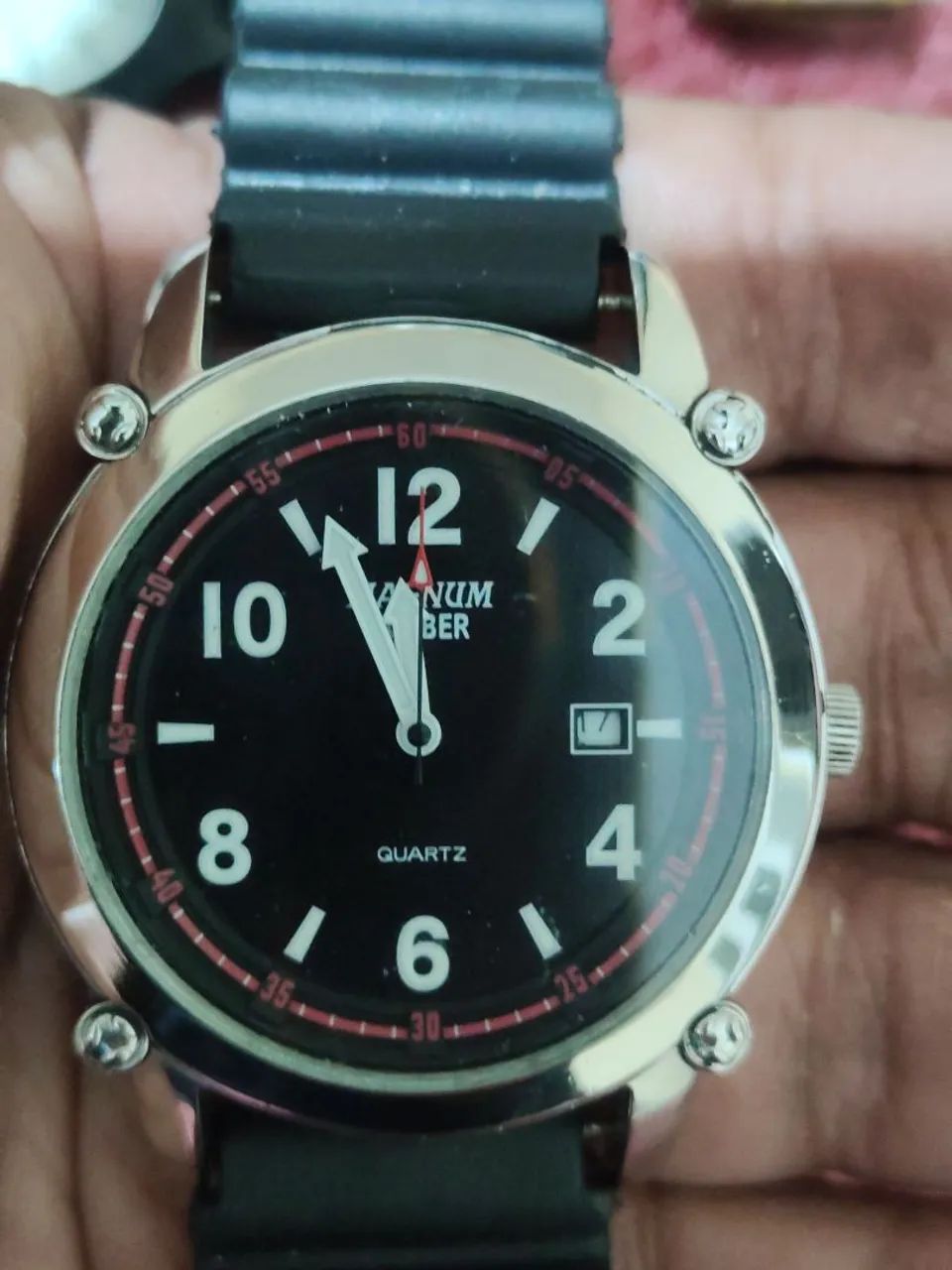 Relógio Platinum - Quartz magnum 