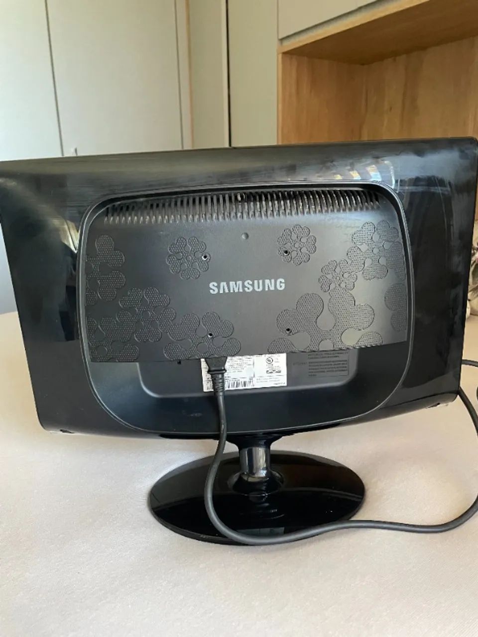 Monitor LCD Samsung Syncmaster 933sn Plus 18,5 polegadas64168573558659122
