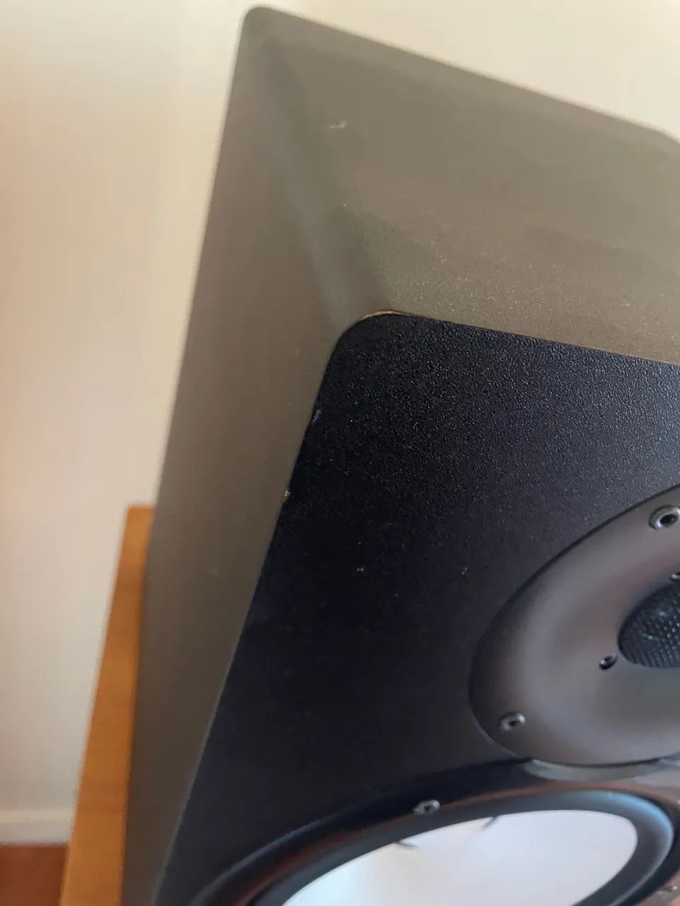 YAMAHA HS8 - PAR DE CAIXAS DE SOM DE REFERENCIA PARA ESTUDIO