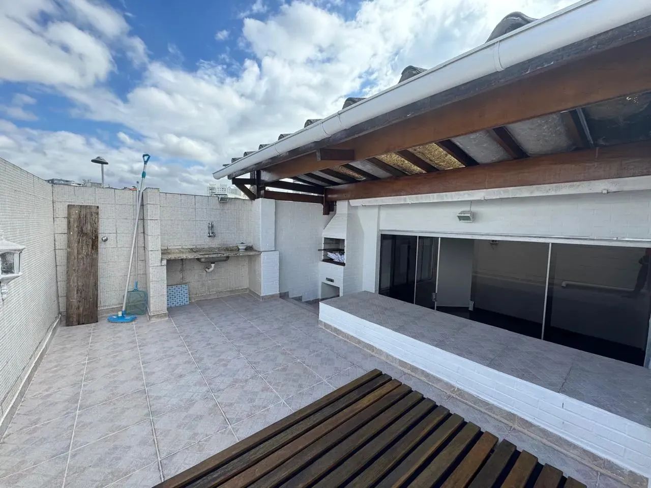 Cobertura a venda com 03 quartos,  próximo a Av. Bras Leme! - Foto 2