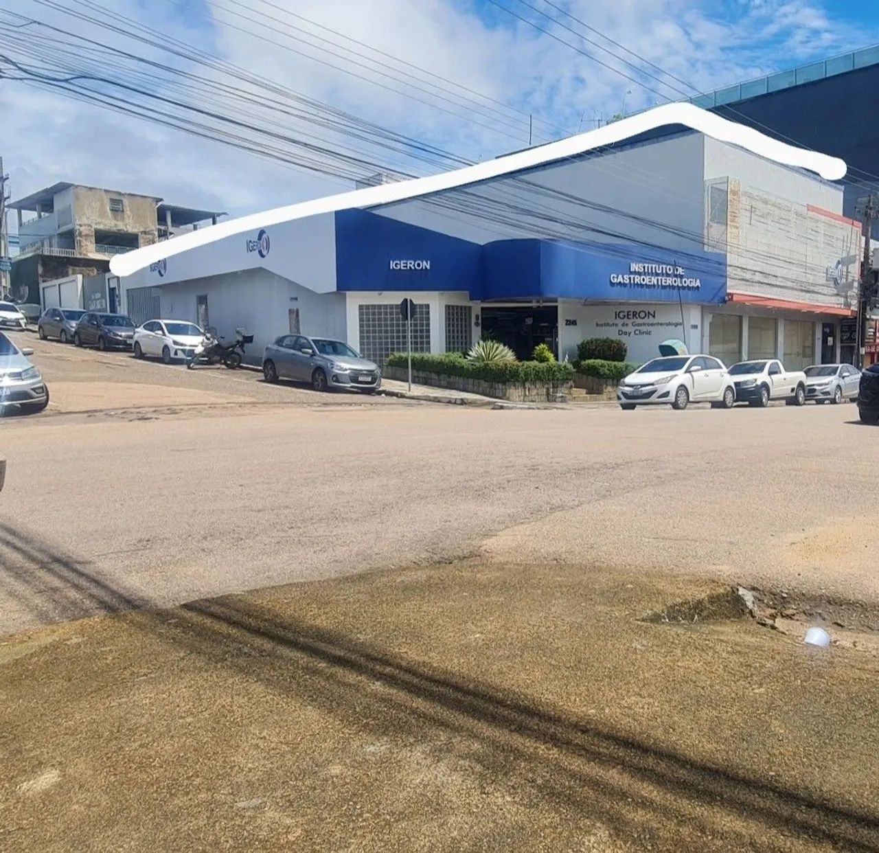 Imóvel a venda no centro onde é clínica Igeron 
