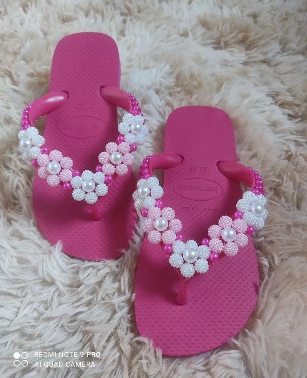 Chinelo Havaianas Rosa Decorado com Flores