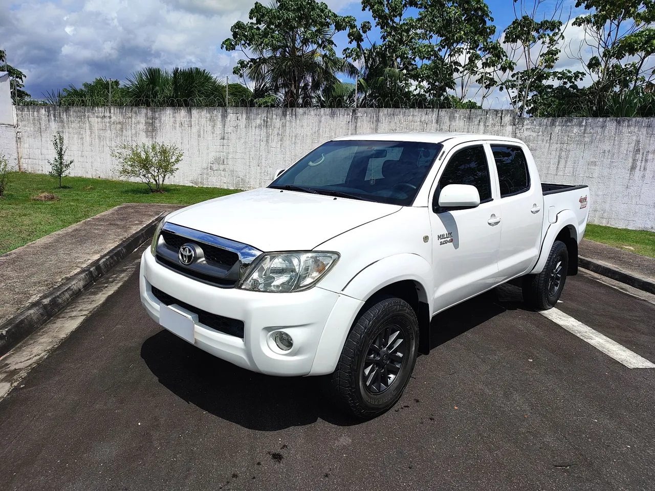 Hillux CD 4x4 Turbo Diesel