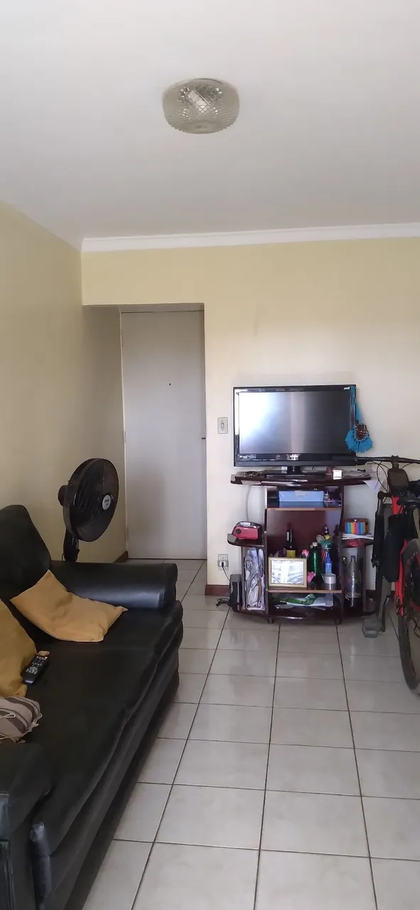 Vende se apto na Qnl 04