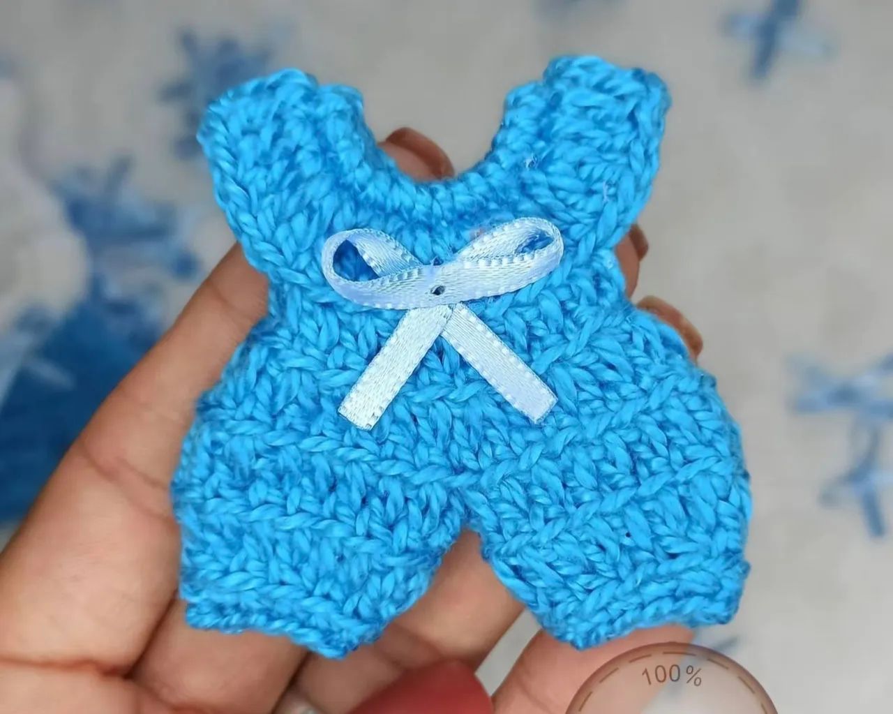 Vestido e Macacão de Crochê para Lembrancinhas - Foto 2