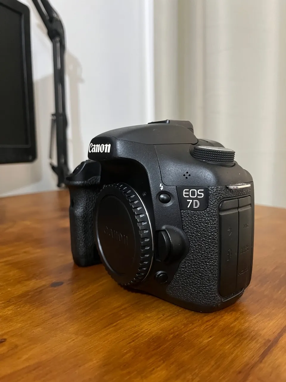 Canon EOS 7D (Corpo) - Semi nova, excelente estado!