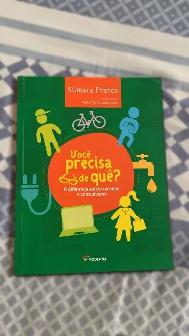 a diferença entre consumo e comunismo | livro