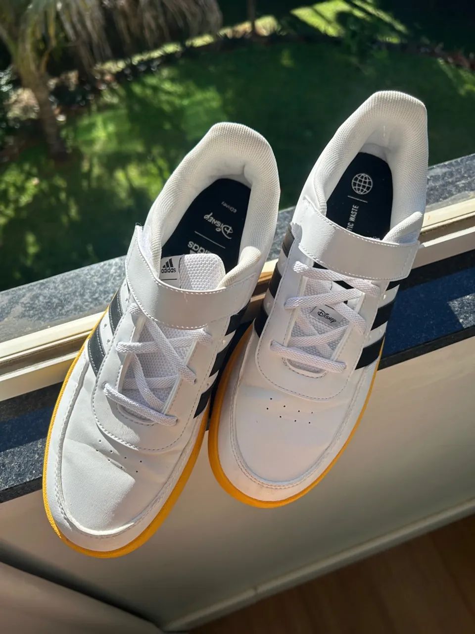 Tênis adidas + Disney  - Foto 4