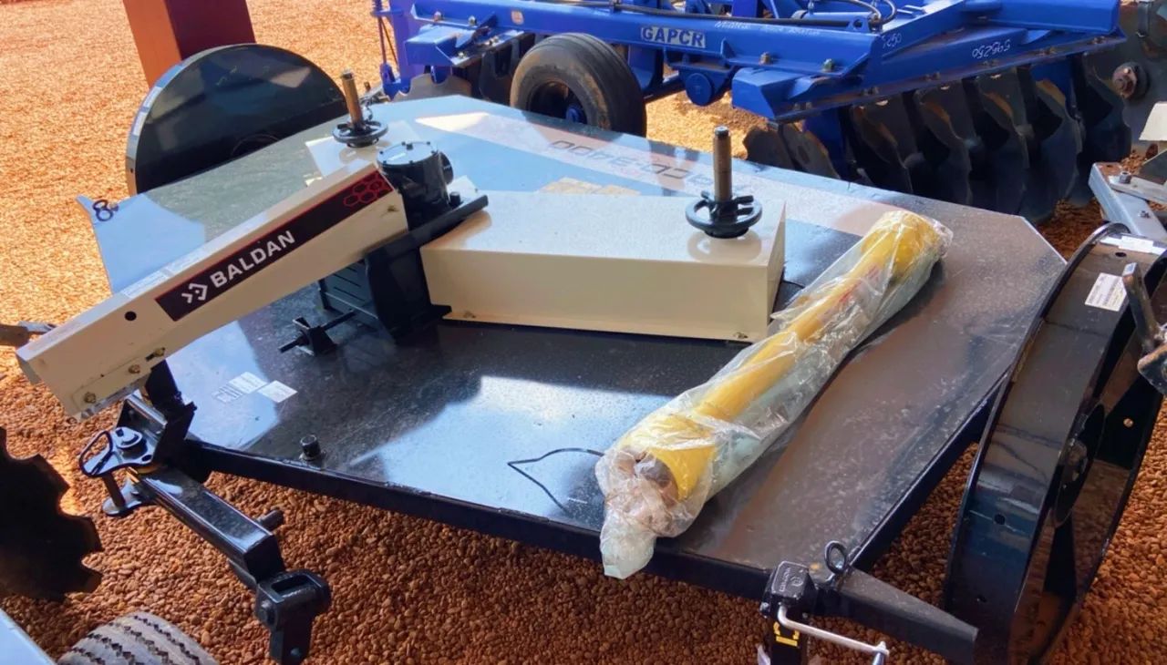 Roçadeira dupla marca: Baldan modelo: RACD 3400 S| kit transporte - Foto 3