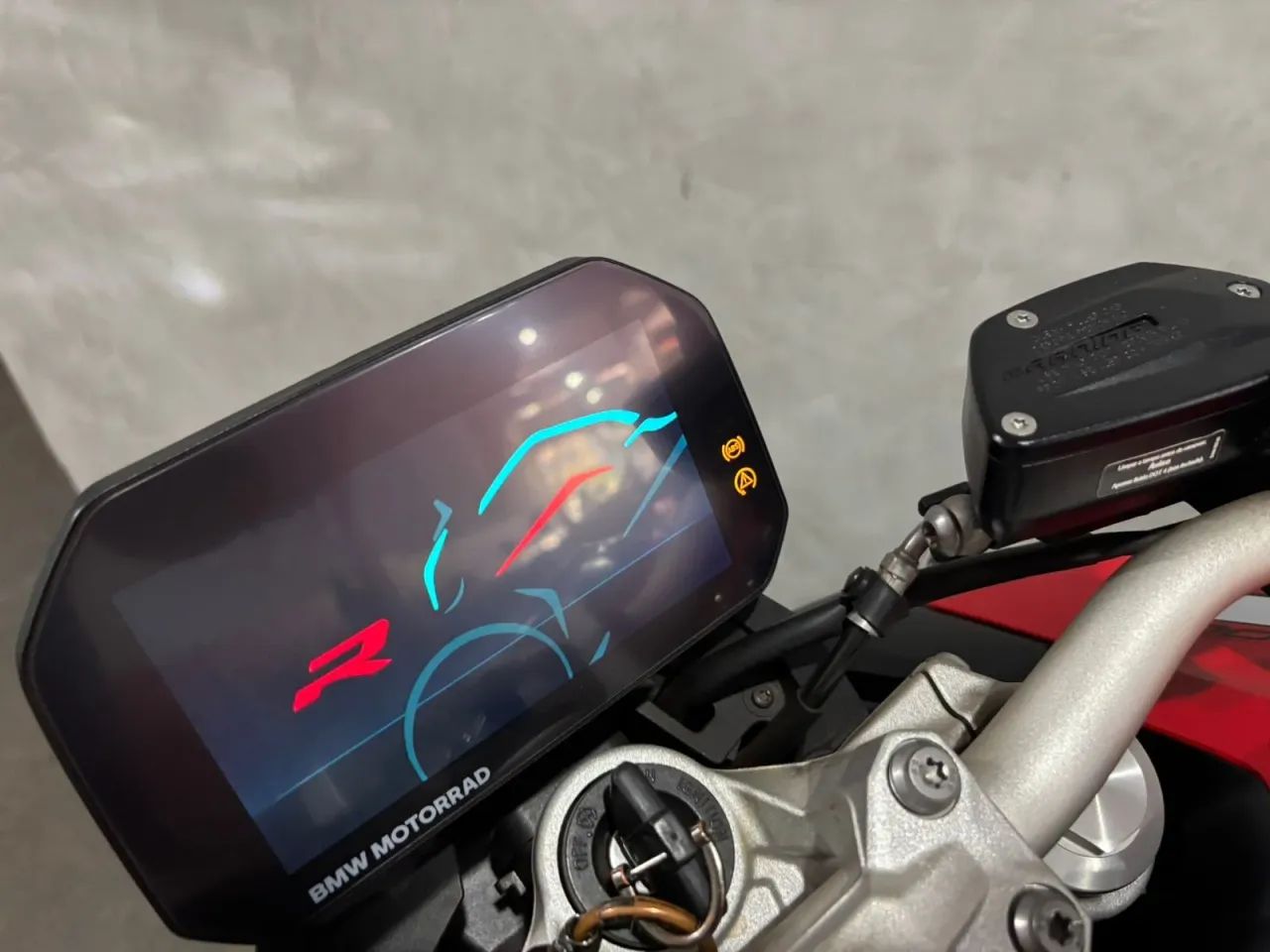 BMW F 900 R SPORT VERMELHO 2024 - Foto 9