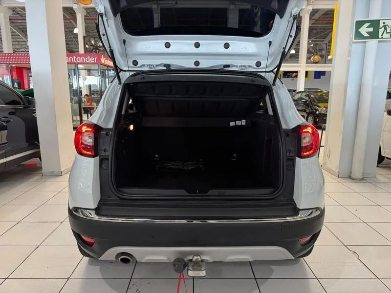 Renault Captur Intense 1.6 CVT 2019 - Foto 8