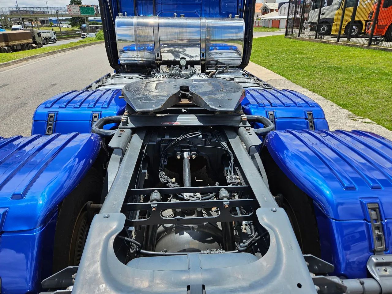 Scania R540 6x4 Bug Leve mola Teto Alto automático RETARDER Farol de teto e grade  - Foto 7