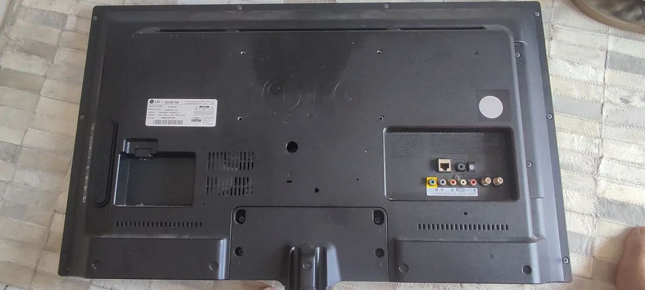 TV LG 32 polegadas - Tela Quebrad 70,00a - Foto 5