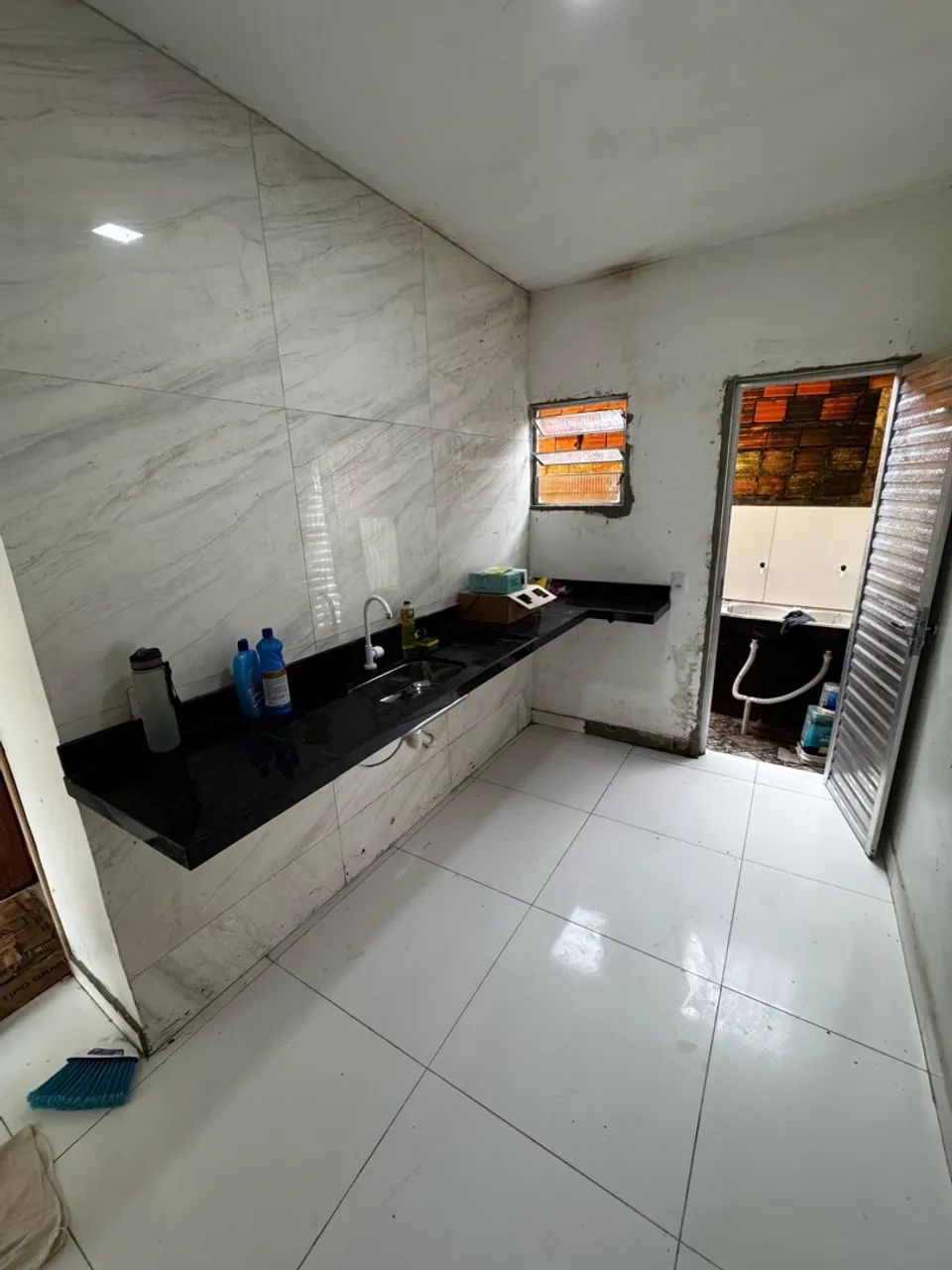 no Condominio SAFIRA LAR