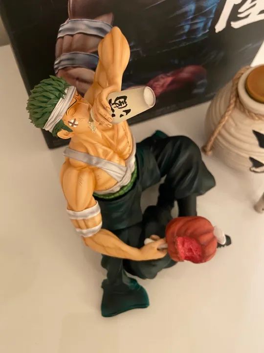 One Piece Roronoa Zoro - Original BT Studio Edição Limitada One Piece Roronoa Zoro - Original BT Studio Edição Limitada