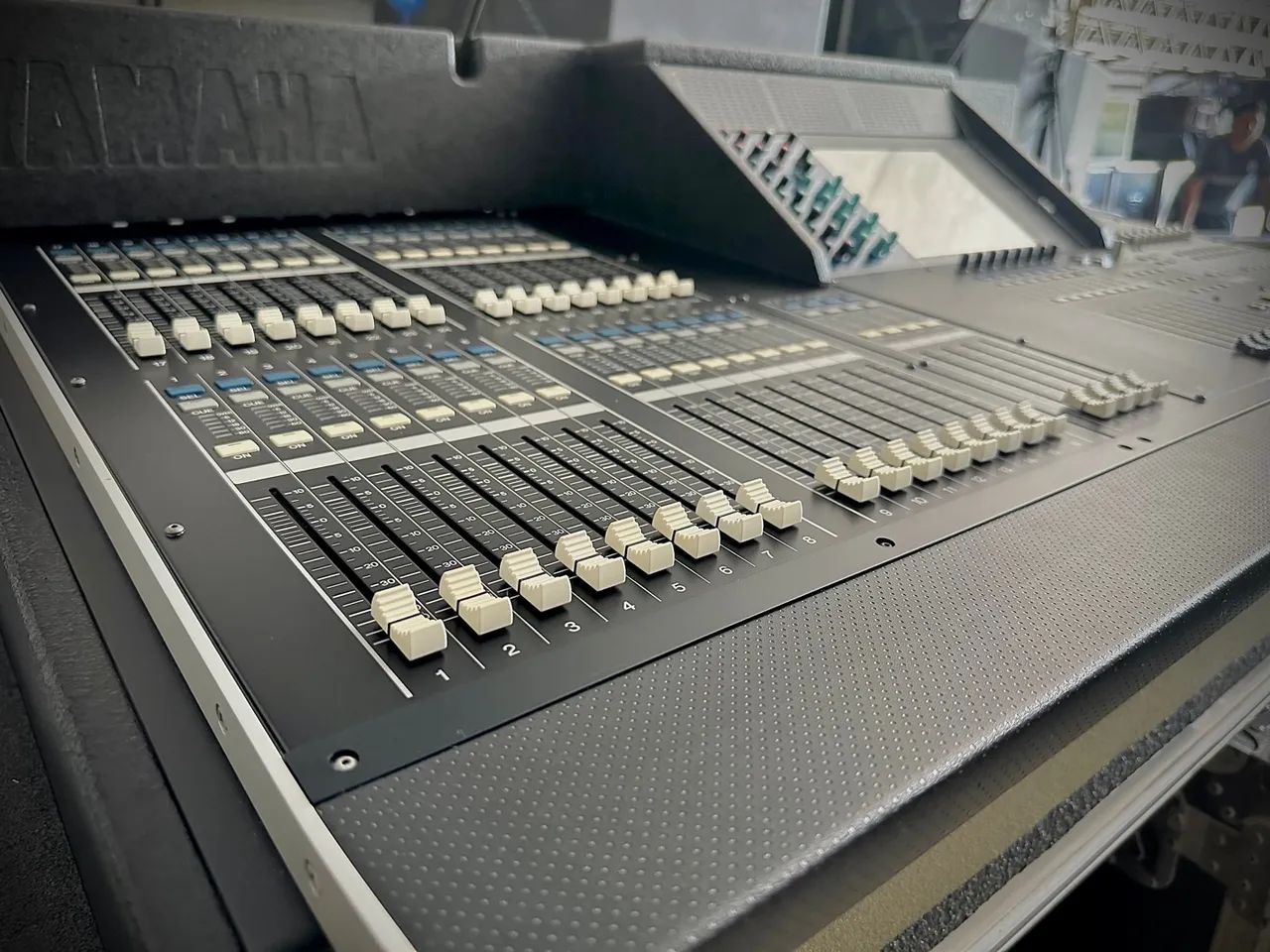 Yamaha M7CL ZERO!!! Com case e meter bridge.