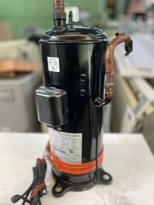 Compressor Hitachi inverter E655DHD-65A2YG 65-220V  - Foto 2