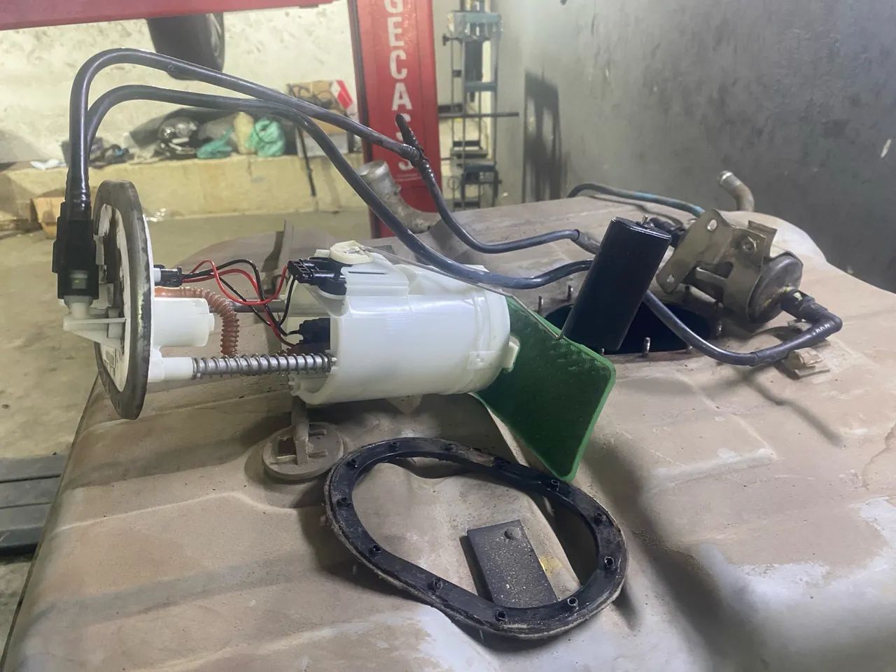 Vendo bomba combustível Strada 2025 - Foto 3