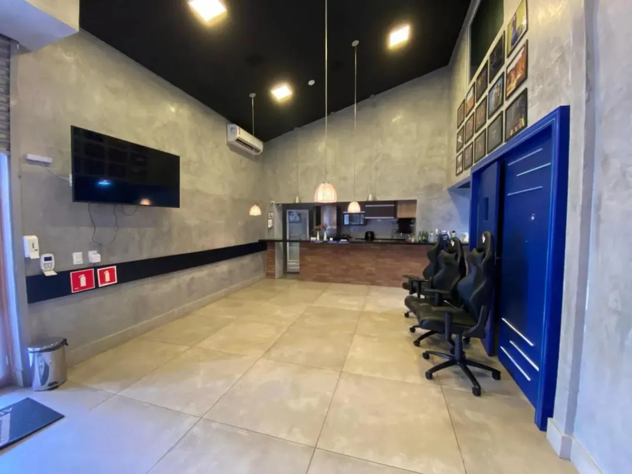 Thailson / Alugo ponto comercial
