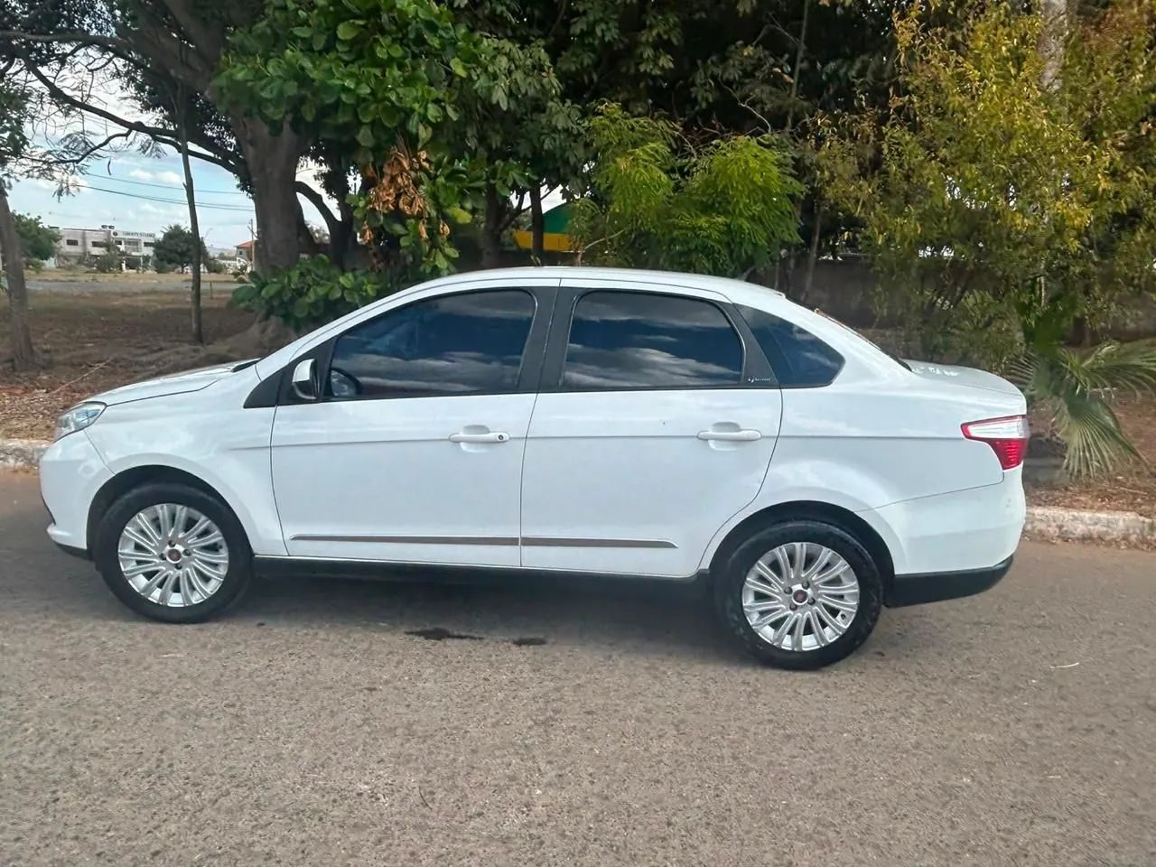 Fiat Grand Siena 2014