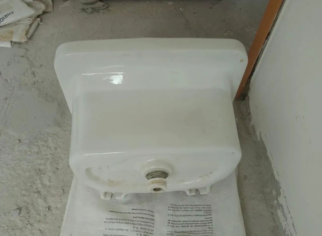 Tanque de louça Deca
