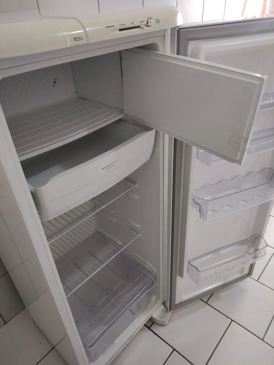 Geladeira, Electrolux, 127v - Foto 2