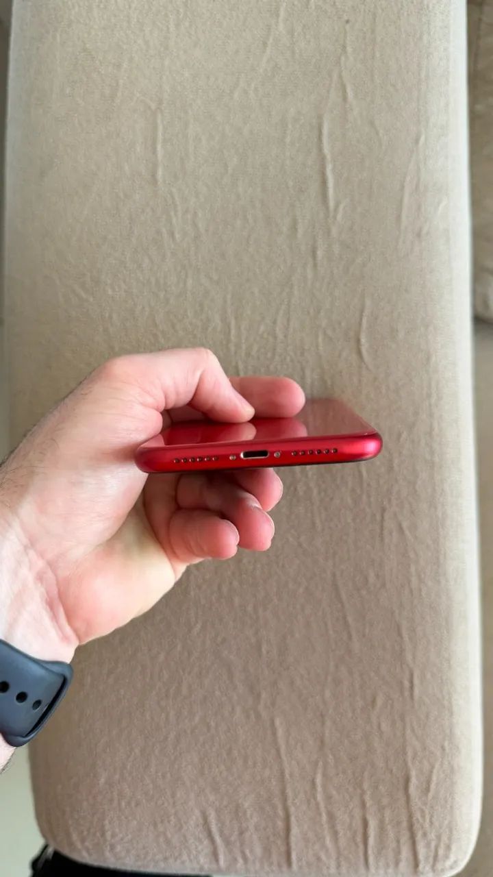 iPhone 11 128GB Red (PRODUCT)RED - Conservado e Sem Defeitos - Foto 2