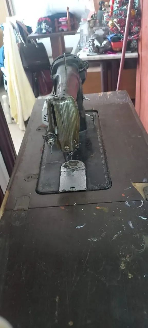 Máquina de Costura65048978170882122