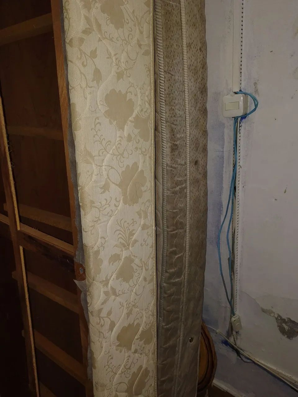 Vende- se cama 