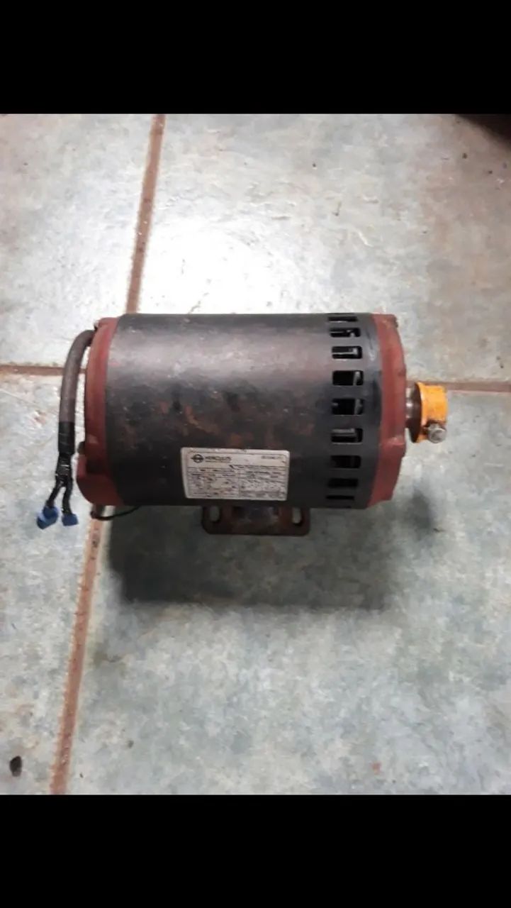 1 motor mono e 1 trifásico