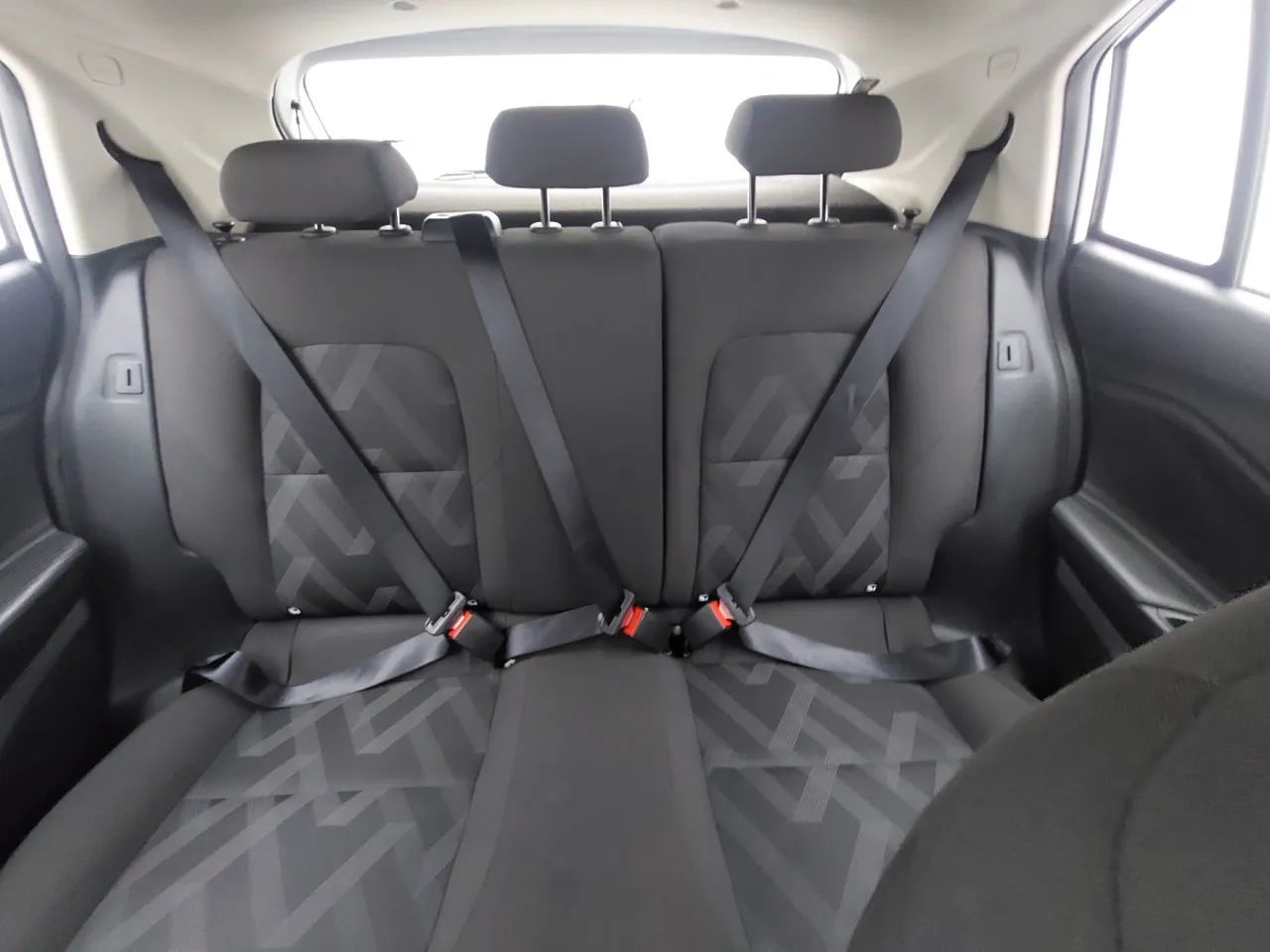 Chevrolet Onix Hatch 1.0 12V Flex Mec. 4P, foto 18 de 18