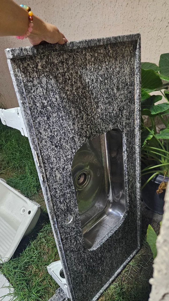 Pia inox com pedra de granito (+brinde Tanquinho)