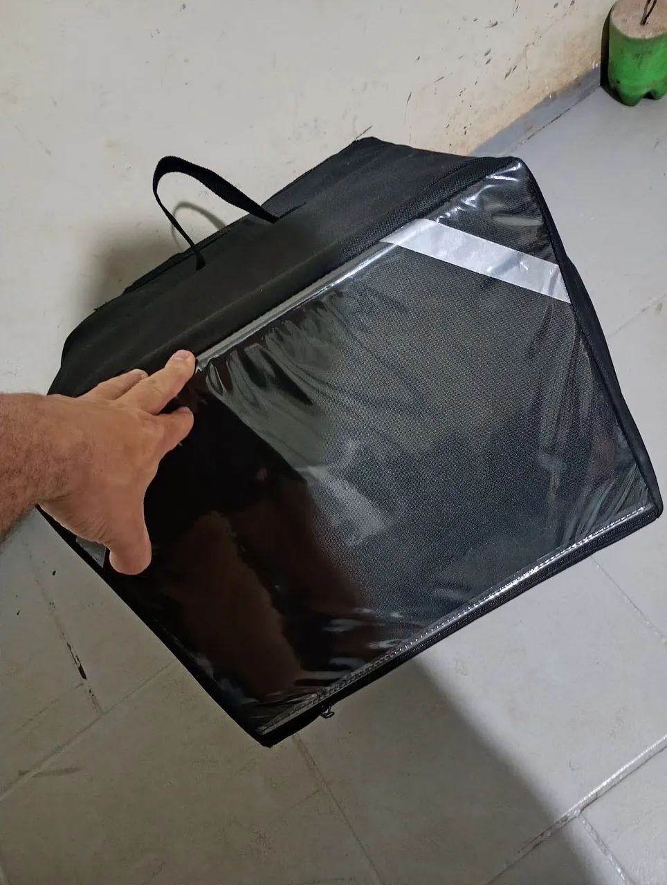 Vendo bag preta isopor laminado  - Foto 3