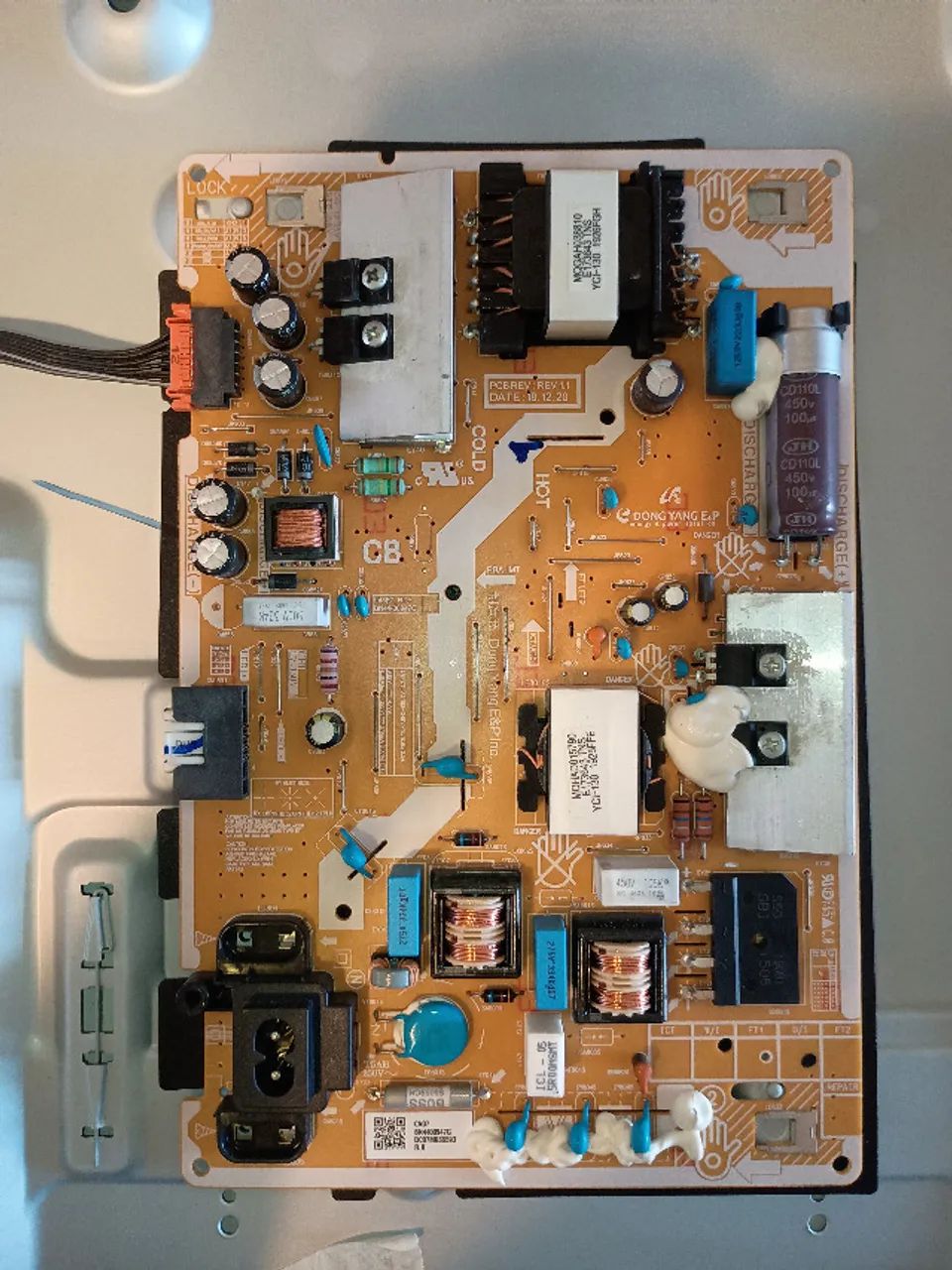 peças tv Placa mãe + fonte - Foto 2