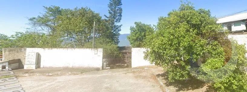Terreno de 342m² no bairro José Mendes