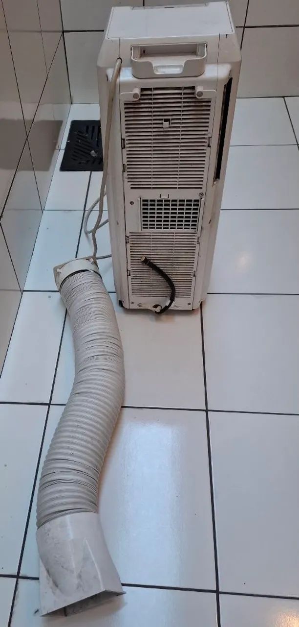 VENDO AR CONDICIONADO PORTÁTIL GREE COMPLETO TUDO FUNCIONANDO  - Foto 4