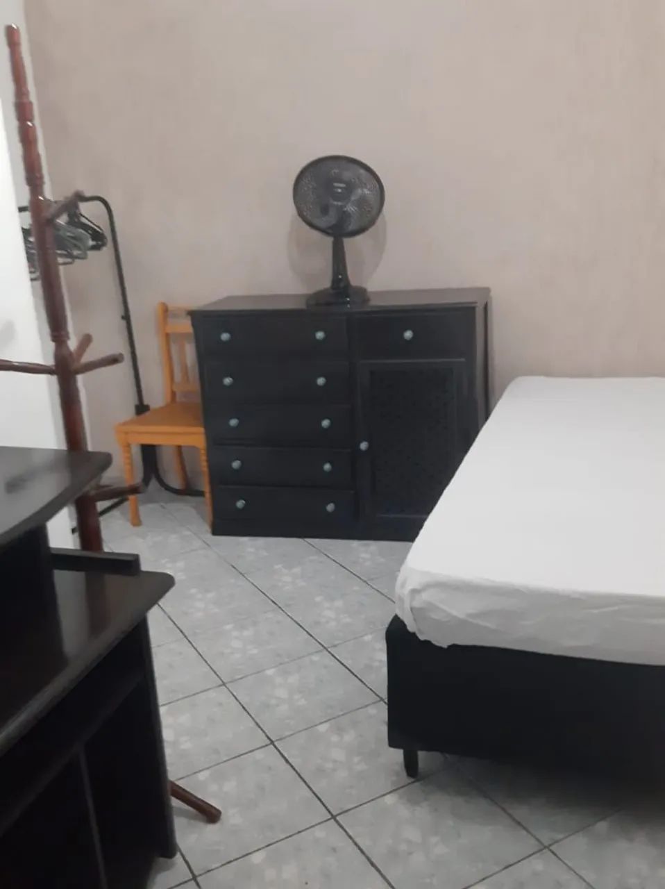 Suíte individual mobiliada, em casa familiar  - Foto 4