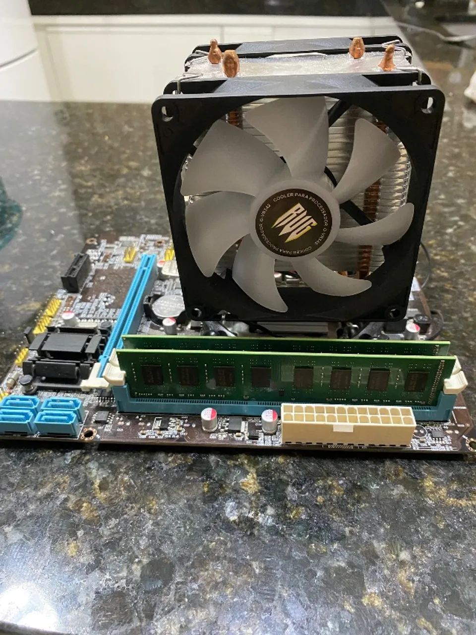 kit placa mãe lga 1155 i5 3470 16gb ram - Foto 4