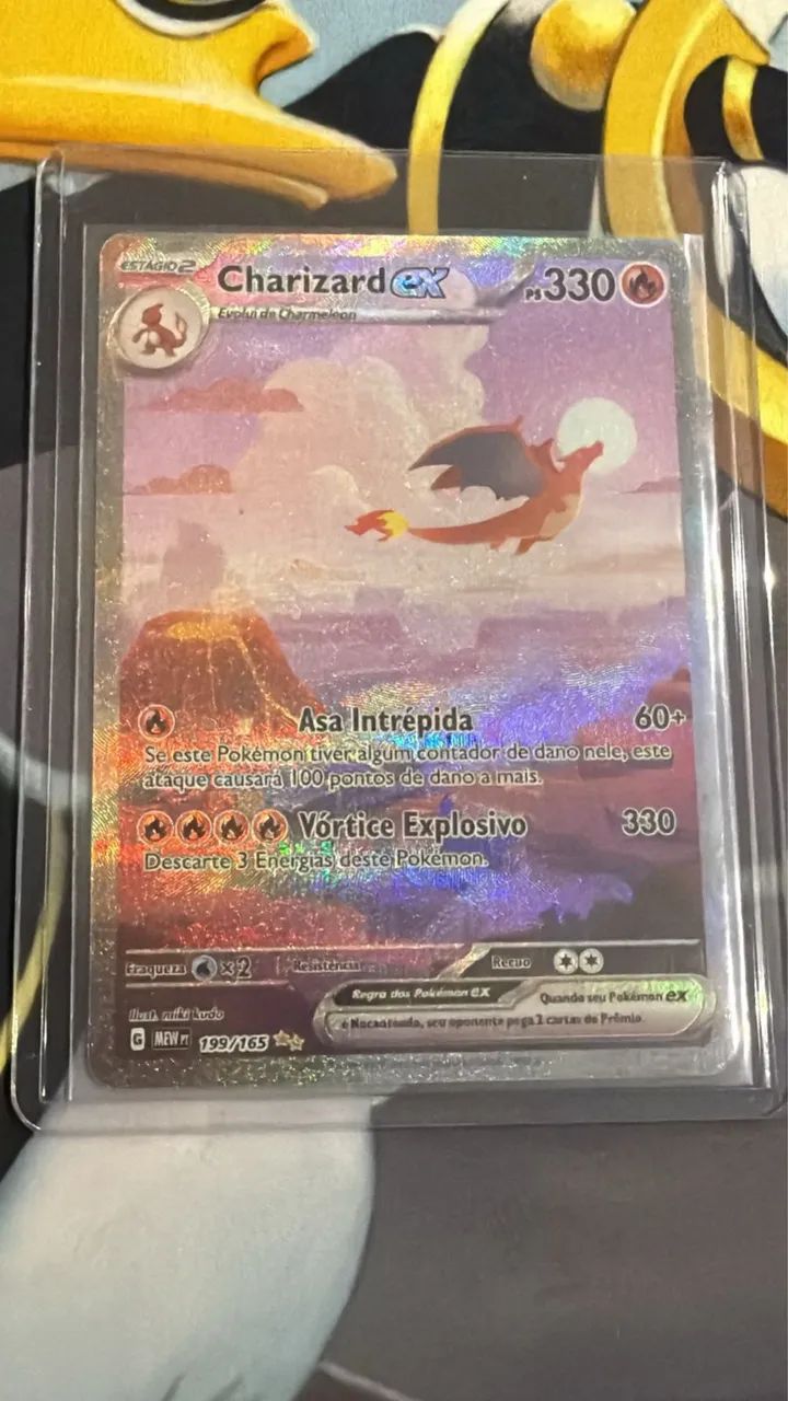 Carta Pokémon Charizard 151