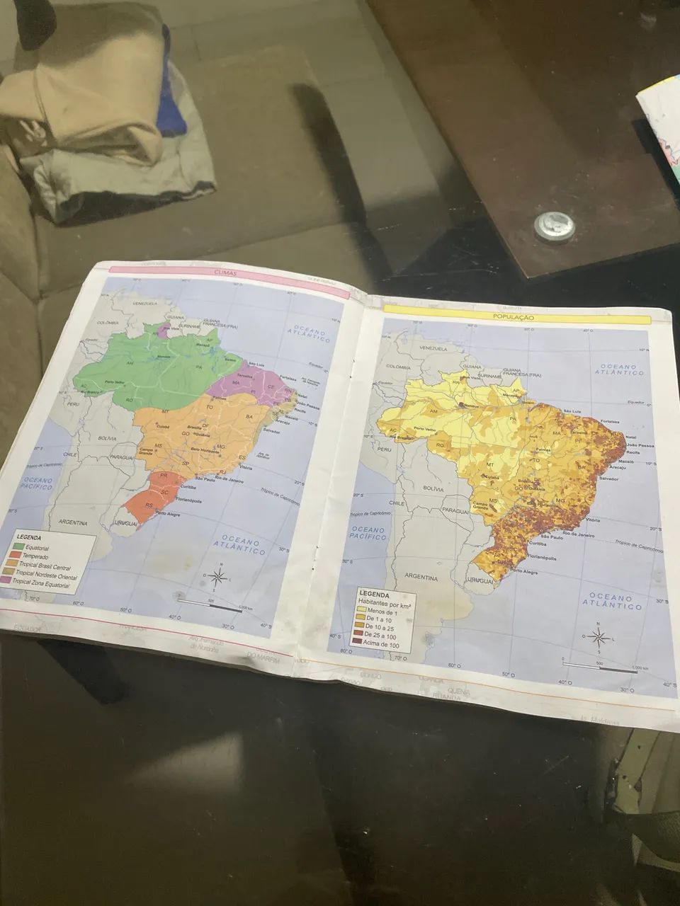 Atlas com mapa do Brasil e um mapa da América do Sul - Foto 3