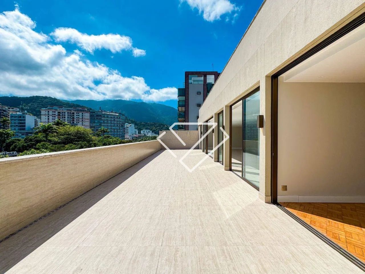 Cobertura com 4 quartos à venda, 460 m² por R$ 8.800.000 - Leblon - Rio de Janeiro/RJ