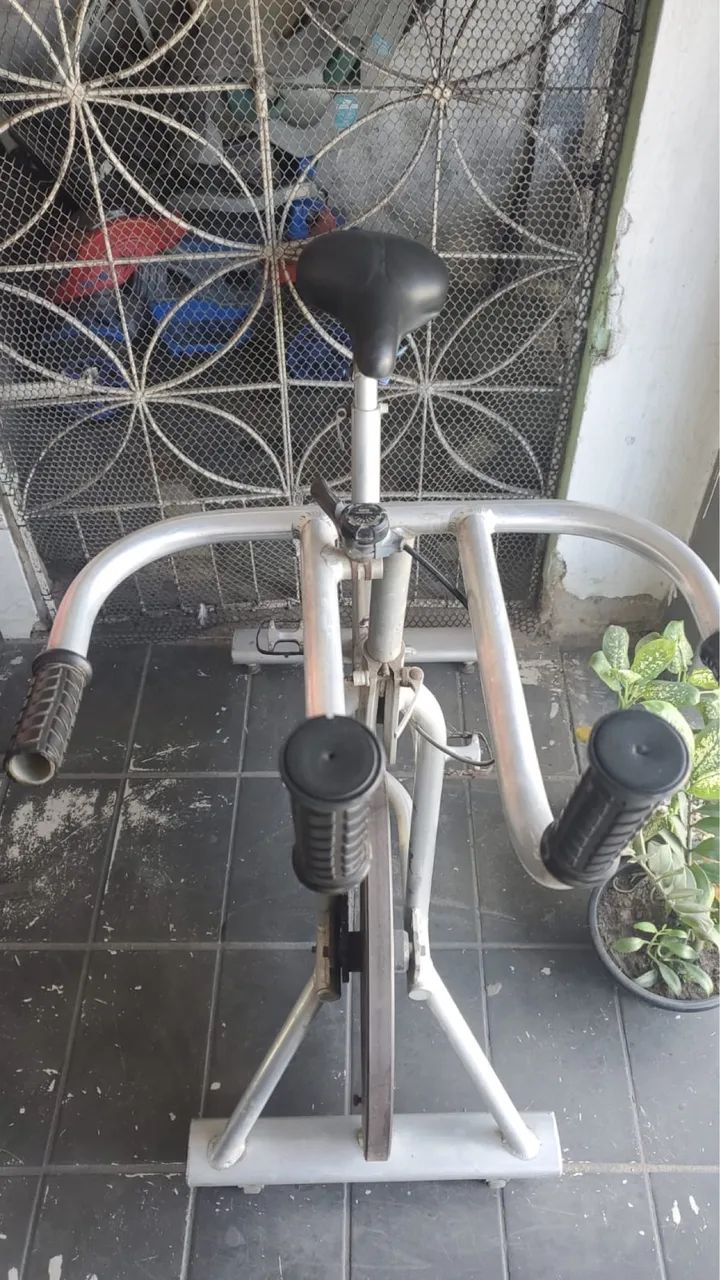 Bicicleta ergométrica inox  - Foto 2