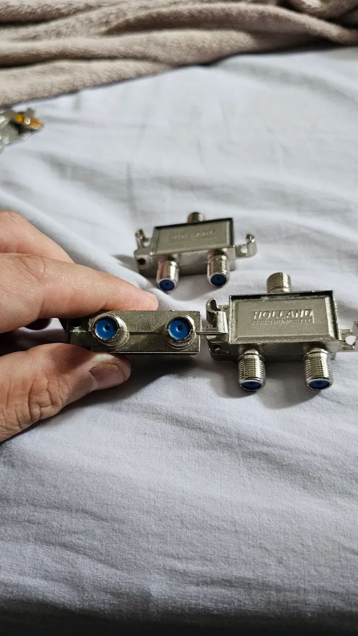 Conector Splitter/Divisor de Sinal Holland Electronics GHS-2, original. - Foto 4