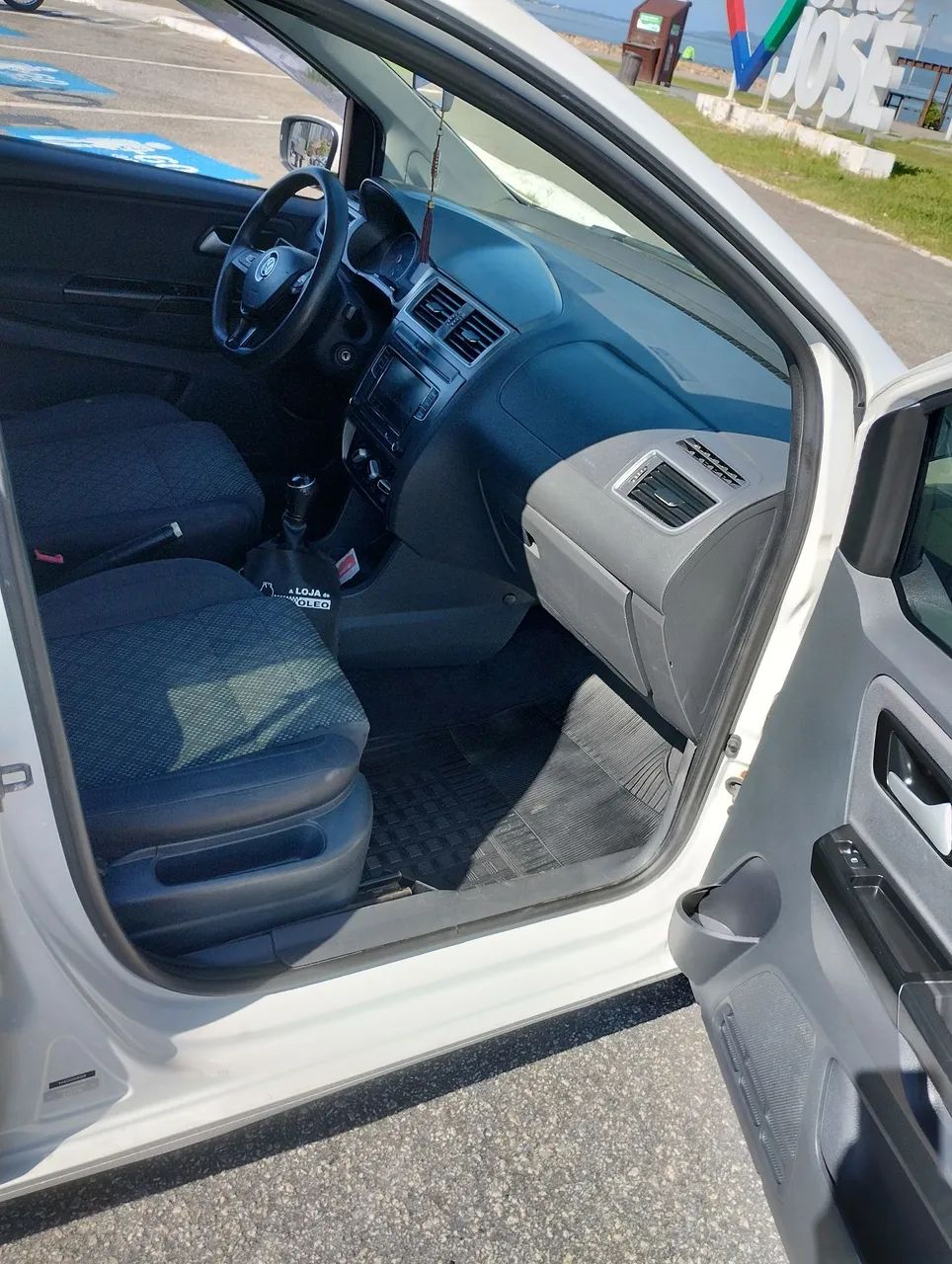 Volkswagen Fox Trendline 1.0 Flex 12V 5P 2017 - Foto 5
