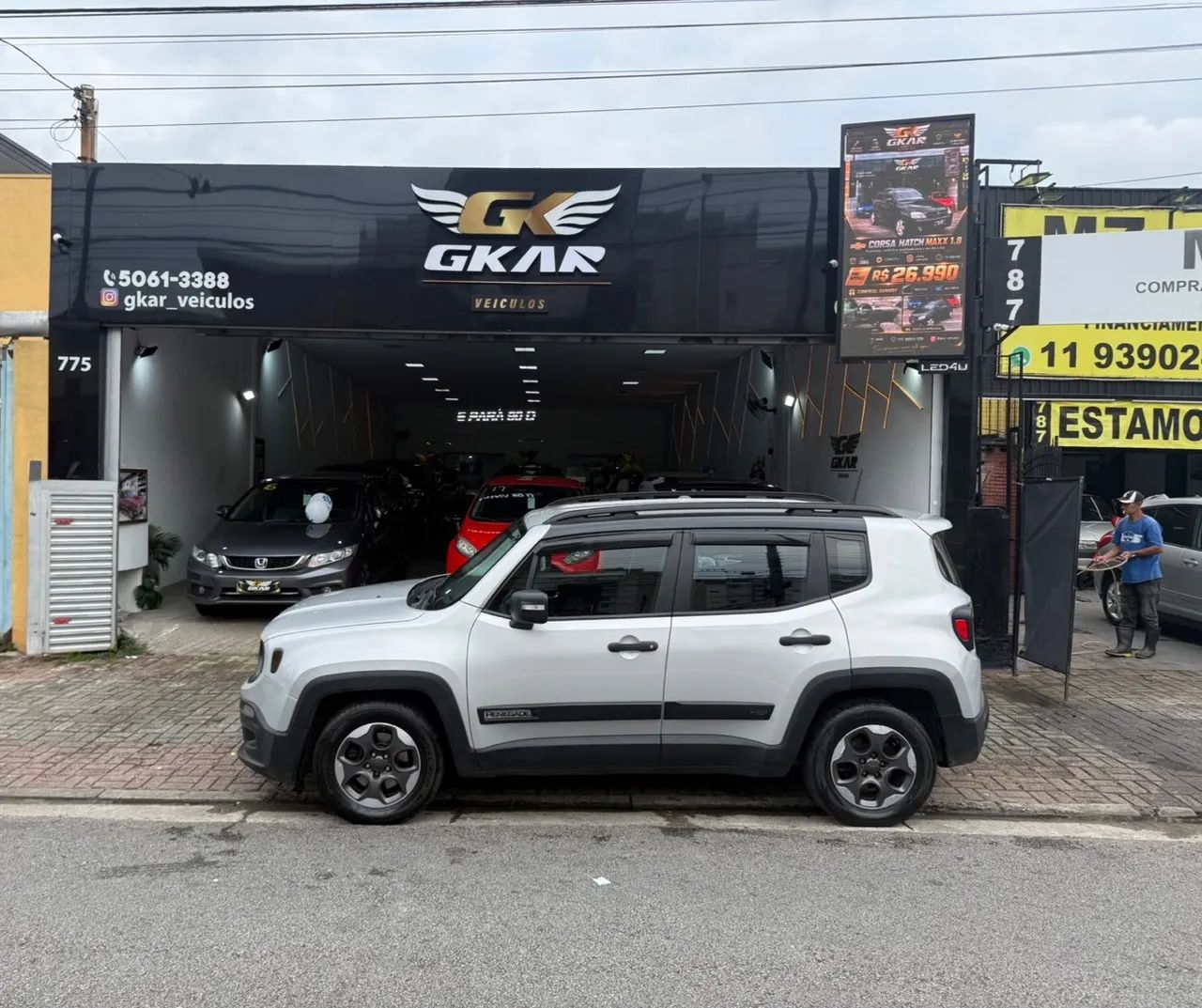 Jeep Renegade Sport 1.8 4x2 Flex 16V Aut., foto 3 de 18