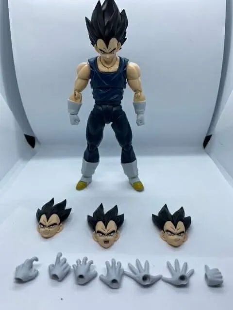 Vegeta Super Hero SH Figuarts - Bandai - Foto 3