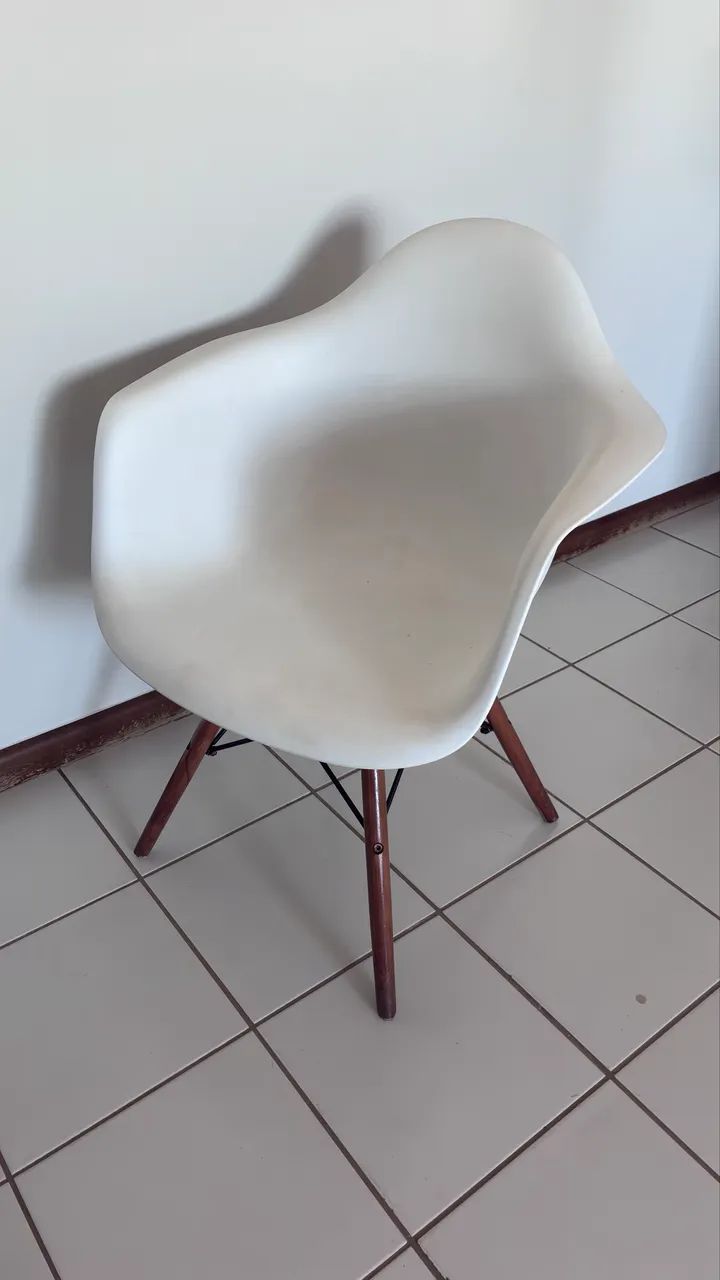Cadeira eames 